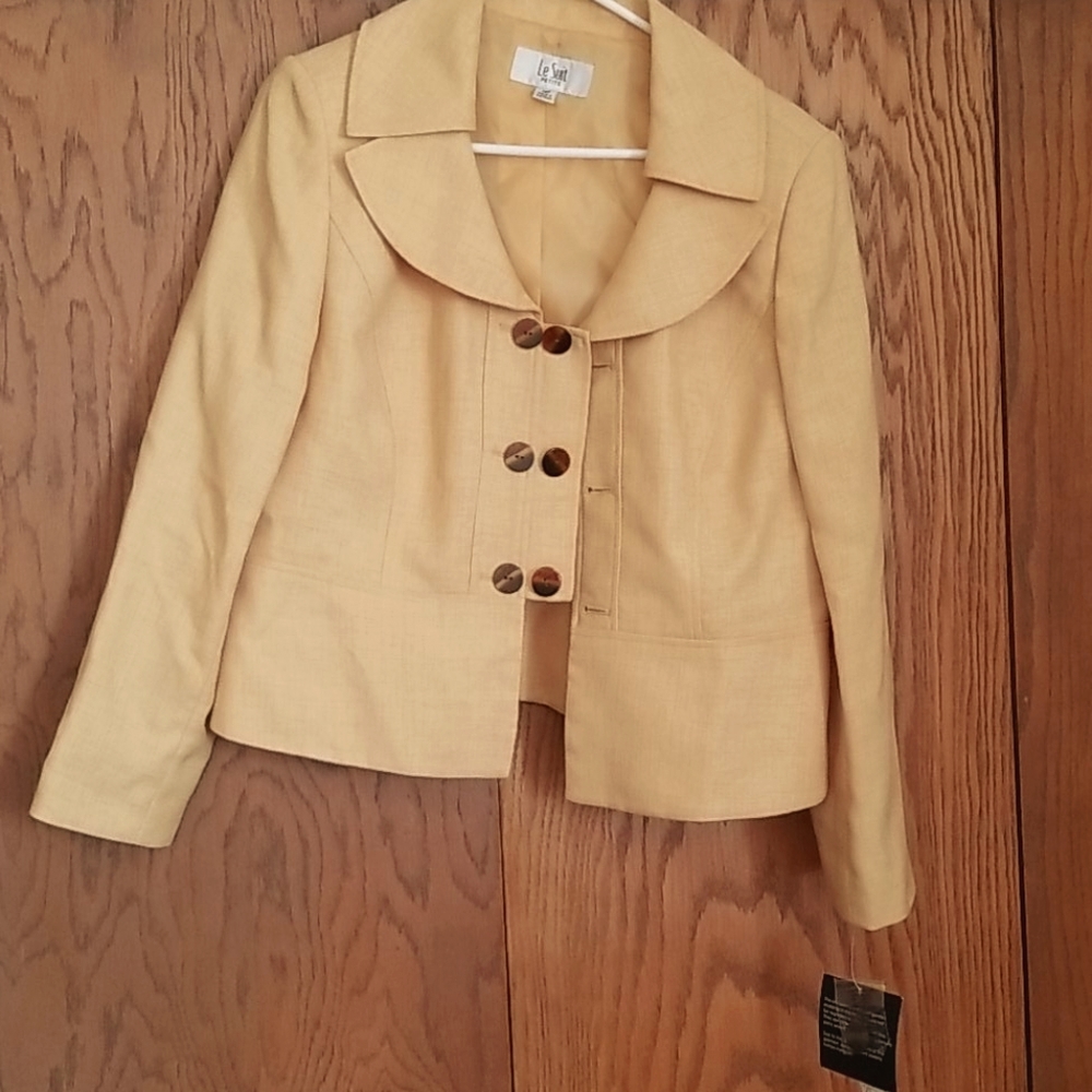 Le Suite Women's Jacket